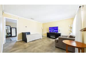 4050 4TH STREET, ST PETERSBURG, FL 33703 - MLS#MFRTB8491347