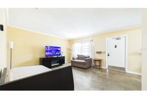 4050 4TH STREET, ST PETERSBURG, FL 33703 - MLS#MFRTB8491347