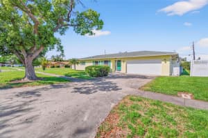 10100 Commodore Dr, SEMINOLE 10100 Commodore Dr, SEMINOLE