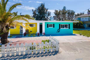 441 63RD STREET, HOLMES BEACH, FL 34217 - MLS#MFRTB8491520