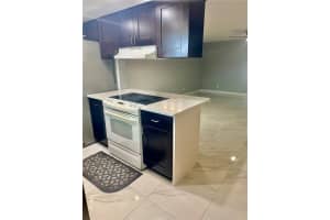 3919 PINE LIMB COURT, TAMPA, FL 33614 - MLS#MFRTB8491521