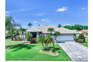 2003 NEW BEDFORD DRIVE, SUN CITY CENTER, FL 33573 - MLS#MFRTB8491524