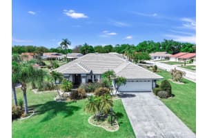 2003 NEW BEDFORD DRIVE, SUN CITY CENTER, FL 33573 - MLS#MFRTB8491524