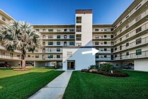 9860 62ND TERRACE, ST PETERSBURG, FL 33708 - MLS#MFRTB8491615