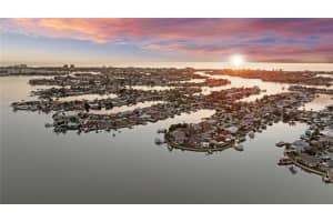 7821 3RD AVENUE, ST PETERSBURG, FL 33707 - MLS#MFRTB8491647