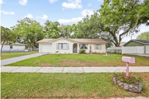 1707 Hughes Dr, PLANT CITY