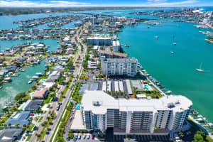 670 ISLAND WAY, CLEARWATER BEACH, FL 33767 - MLS#MFRTB8491747