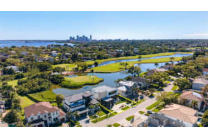370 BELLEAIR DRIVE, ST PETERSBURG, FL 33704 - MLS#MFRTB8491778
