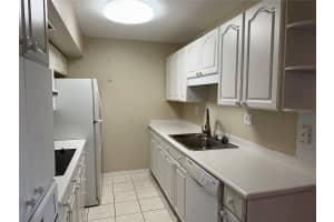 10355 PARADISE BOULEVARD, TREASURE ISLAND, FL 33706 - MLS#MFRTB8491853