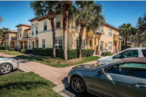 3876 ISLAND WAY, ST PETERSBURG, FL 33705 - MLS#MFRTB8491890