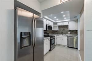 6100 12TH STREET, ST PETERSBURG, FL 33705 - MLS#MFRTB8491928