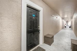 9301 CRESCENT LOOP CIRCLE, TAMPA, FL 33619 - MLS#MFRTB8491968