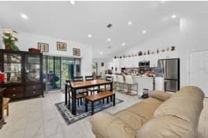 2851 PALM AVENUE, INDIAN LAKE ESTATES, FL 33855 - MLS#MFRTB8492024