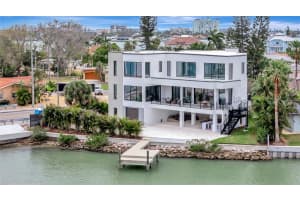 7176 SHORE DRIVE, ST PETERSBURG, FL 33707 - MLS#MFRTB8492040