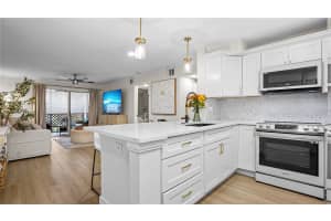 2500 WINDING CREEK BOULEVARD, CLEARWATER, FL 33761 - MLS#MFRTB8492314