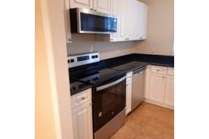 13698 ORANGE SUNSET DRIVE, TAMPA, FL 33618 - MLS#MFRTB8492337