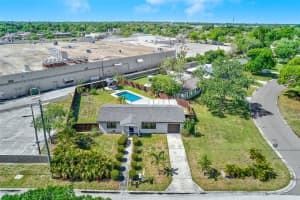 1026 MEADOWLAWN DRIVE, ST PETERSBURG, FL 33702 - MLS#MFRTB8492404