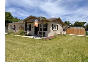 2101 HAMILTON AVENUE, TAMPA, FL 33604 - MLS#MFRTB8492445