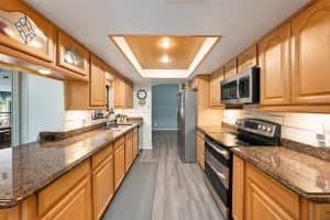 12014 LITTLEBERRY COURT, TAMPA, FL 33635 - MLS#MFRTB8492454