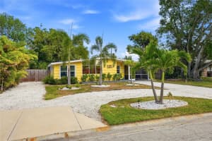 4420 NEPTUNE DRIVE, ST PETERSBURG, FL 33705 - MLS#MFRTB8492509