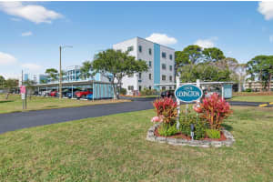 5970 80th St N #102, ST PETERSBURG