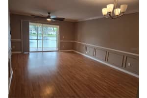 10350 CARROLLWOOD LANE, TAMPA, FL 33618 - MLS#MFRTB8492565