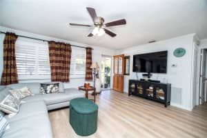 989 8TH AVENUE, LARGO, FL 33770 - MLS#MFRTB8492579