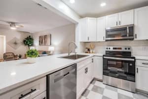 14818 WINDING CREEK COURT, TAMPA, FL 33613 - MLS#MFRTB8492587