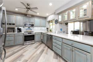 1800 LIESL DRIVE, VENICE, FL 34293 - MLS#MFRTB8492591