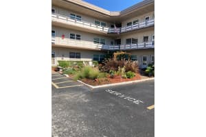 5530 80th St N #c204, ST PETERSBURG