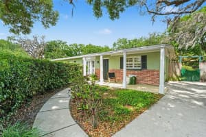 15402 LAKE MAGDALENE BOULEVARD, TAMPA, FL 33613 - MLS#MFRTB8492720