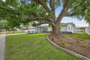 1864 PARADISE LANE, CLEARWATER, FL 33756 - MLS#MFRTB8492743