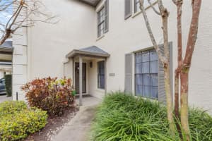 13140 VILLAGE CHASE CIRCLE, TAMPA, FL 33618 - MLS#MFRTB8492746