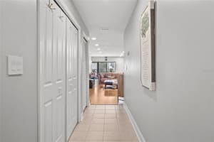 13140 VILLAGE CHASE CIRCLE, TAMPA, FL 33618 - MLS#MFRTB8492746