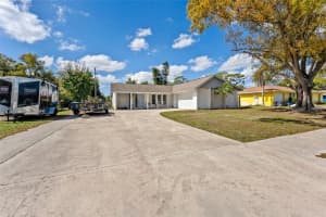 5824 WHISTLEWOOD CIRCLE, SARASOTA, FL 34232 - MLS#MFRTB8492757