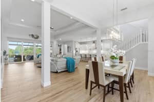 8245 GRANDE SHORES DRIVE, SARASOTA, FL 34240 - MLS#MFRTB8492764