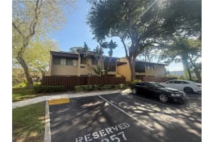 870 VILLAGE LAKE TERRACE, ST PETERSBURG, FL 33716 - MLS#MFRTB8492765