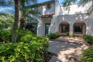 484 SANTA CRUZ PLACE, ST PETERSBURG, FL 33703 - MLS#MFRTB8492784