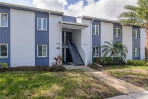 207 Cypress Ln, OLDSMAR