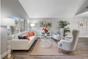 16133 RAVENDALE DRIVE, TAMPA, FL 33618 - MLS#MFRTB8492904