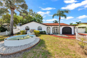 9043 HICKORY CIRCLE, TAMPA, FL 33615 - MLS#MFRTB8492987