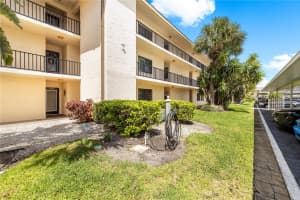 12300 VONN ROAD, LARGO, FL 33774 - MLS#MFRTB8493037