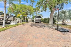 16329 CHERRY TREE COURT, CLERMONT, FL 34714 - MLS#MFRTB8493039