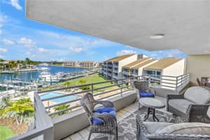 2795 KIPPS COLONY DRIVE, ST PETERSBURG, FL 33707 - MLS#MFRTB8493098