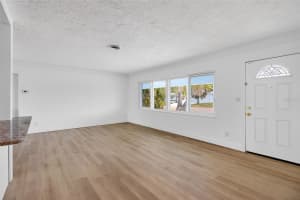 7919 CAUSEWAY BOULEVARD, ST PETERSBURG, FL 33707 - MLS#MFRTB8493139