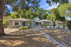 1709 Ne Lambright St, TAMPA