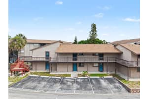 6314 NEWTOWN CIRCLE, TAMPA, FL 33615 - MLS#MFRTB8493160