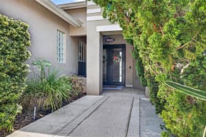 5905 CHERRY OAK DRIVE, VALRICO, FL 33596 - MLS#MFRTB8493197