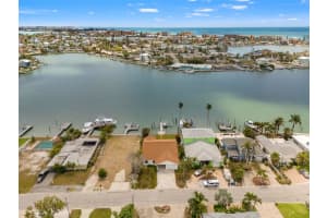 811 BAY POINT DRIVE, MADEIRA BEACH, FL 33708 - MLS#MFRTB8493214
