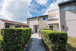 6860 WHITMAN COURT, SARASOTA, FL 34243 - MLS#MFRTB8493215